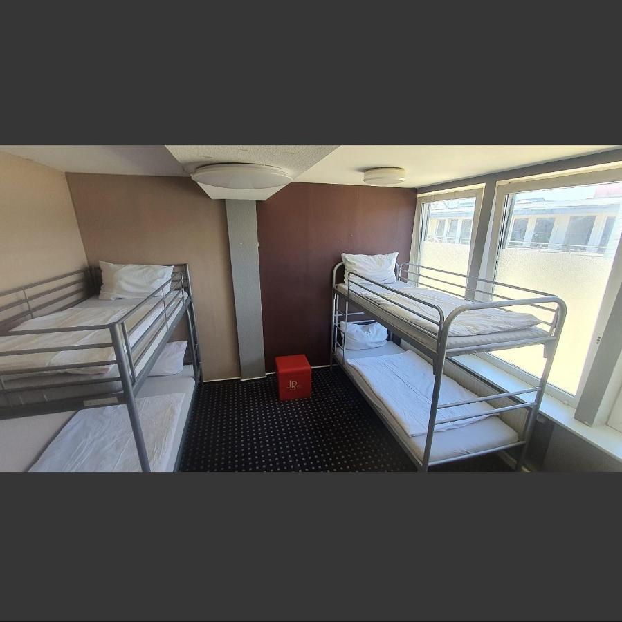 Isas Hostel Berlin Extérieur photo
