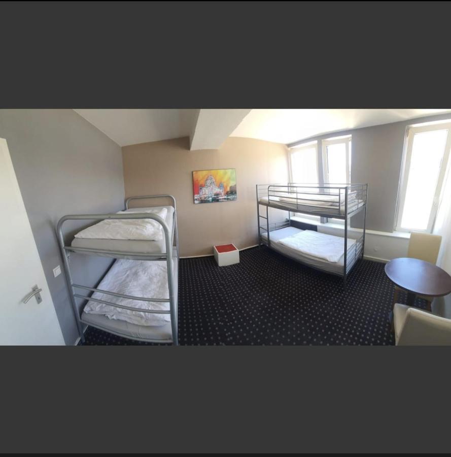 Isas Hostel Berlin Extérieur photo