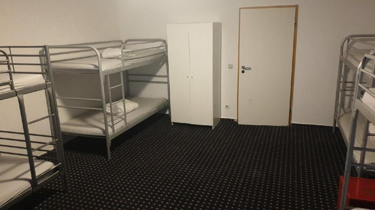 Isas Hostel Berlin Extérieur photo